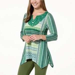 One World SharkBite Hem Top - 1X